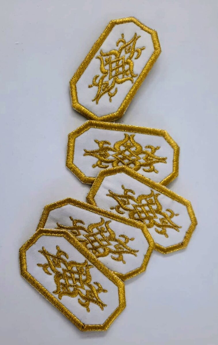 Galons brodés détail
